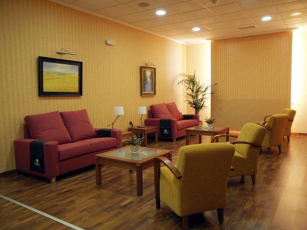 Hotel Isur Льєрена Екстер'єр фото